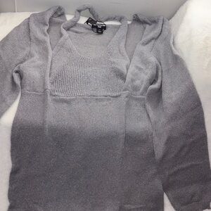 PrettyLittleThing Light Gray V-Neck Sweater